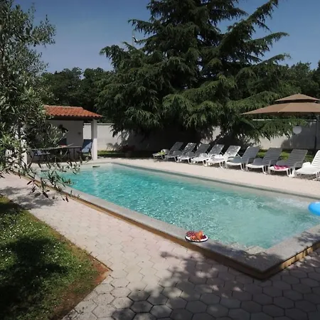 Vakantiehuis Bungalow Porec *