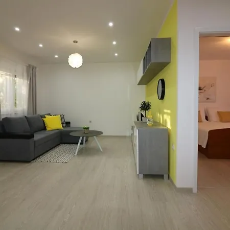 Bungalow Porec * ポレッチ