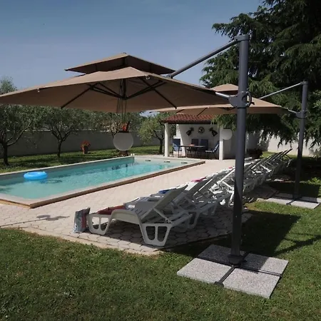 Bungalow Porec Nyaraló Poreč