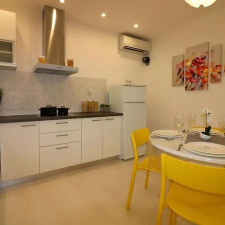 Bungalow Porec 別荘 *