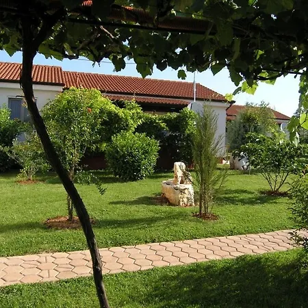 Bungalow Porec 別荘 ポレッチ