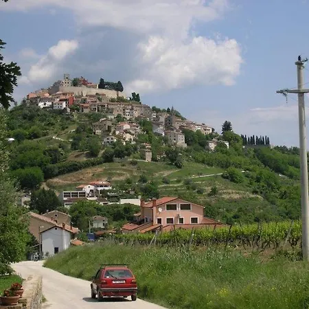 Bungalow Porec 別荘