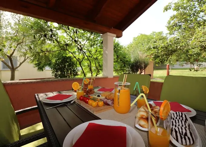 펜션 Bungalow Porec *