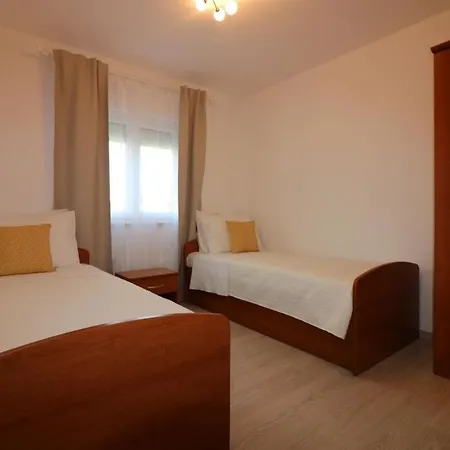 Holiday home Bungalow Porec *