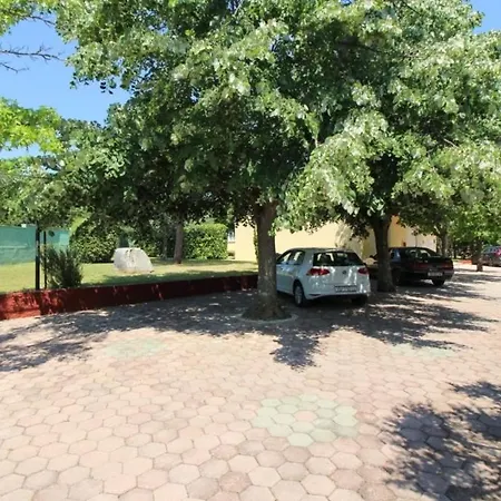 Holiday home Bungalow Porec *